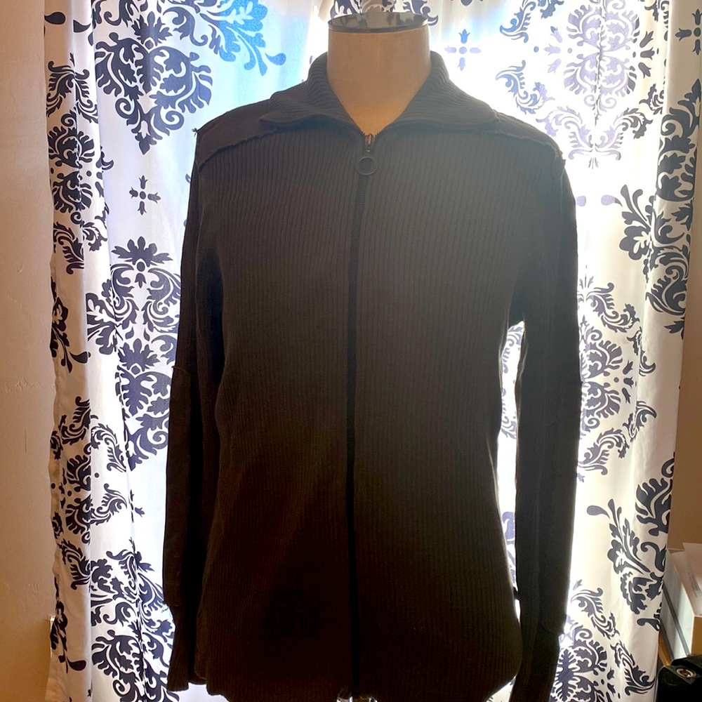 Men’s zip up sweater